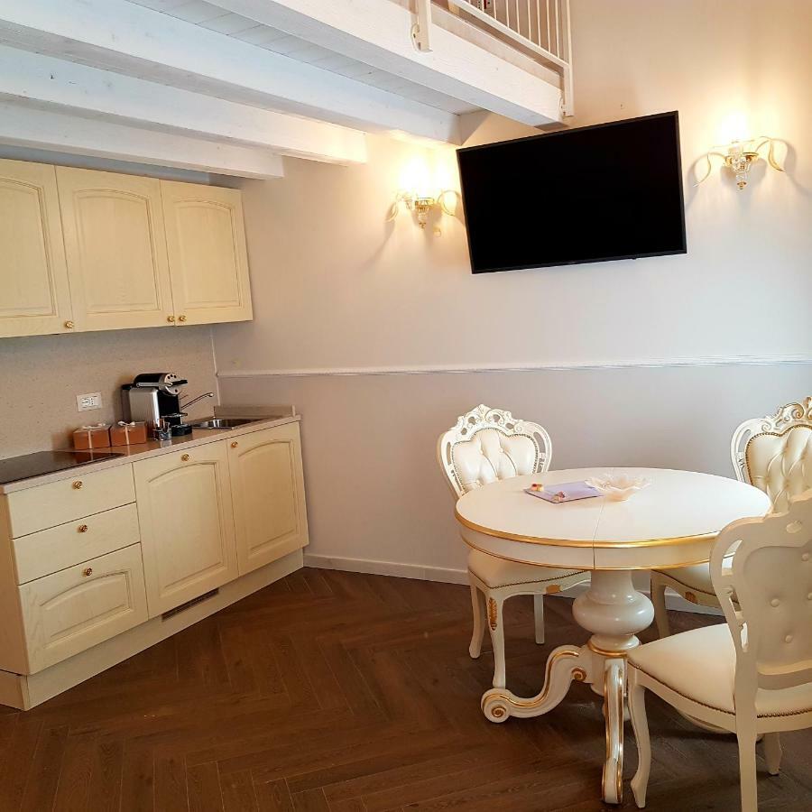 Ca' Vittoria Boutique House Apartsuite קיוג'ה מראה חיצוני תמונה