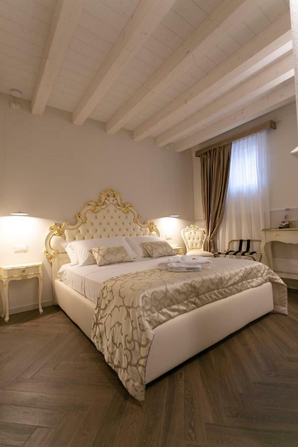 Ca' Vittoria Boutique House Apartsuite קיוג'ה מראה חיצוני תמונה