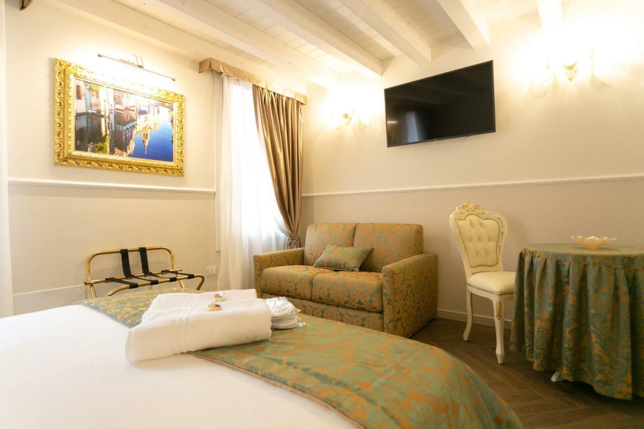 Ca' Vittoria Boutique House Apartsuite קיוג'ה מראה חיצוני תמונה
