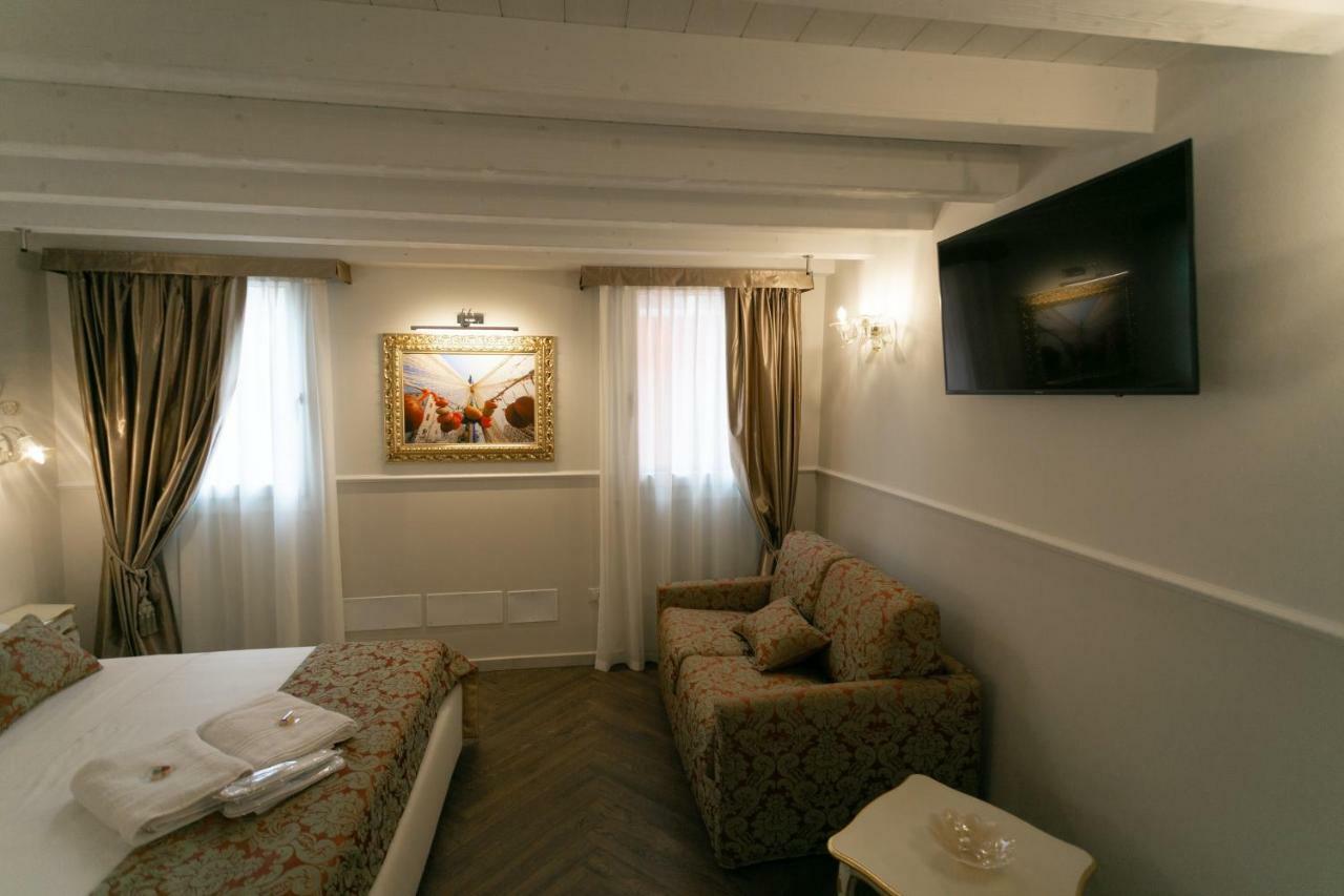 Ca' Vittoria Boutique House Apartsuite קיוג'ה מראה חיצוני תמונה